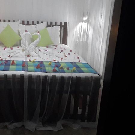 Butterfly Jewel Bed & Breakfast Unawatuna Dış mekan fotoğraf