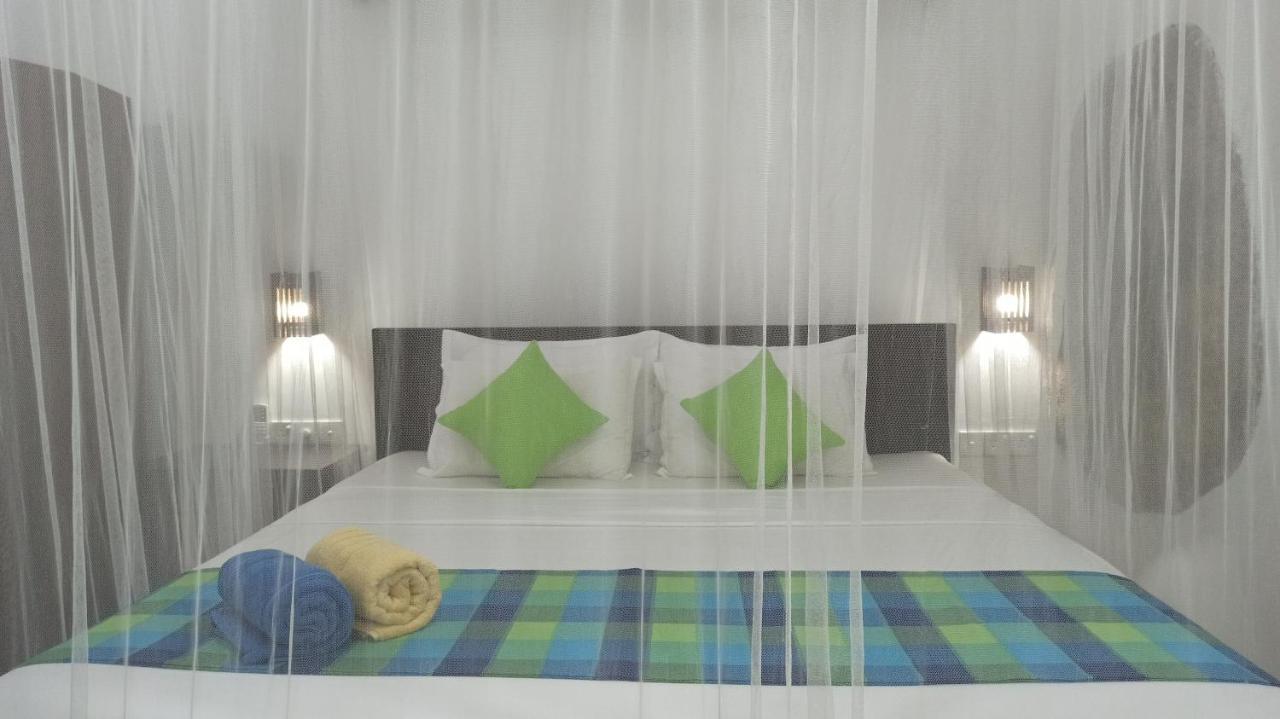 Butterfly Jewel Bed & Breakfast Unawatuna Dış mekan fotoğraf