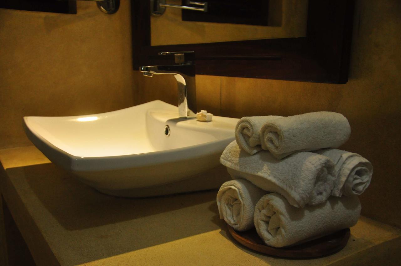 Butterfly Jewel Bed & Breakfast Unawatuna Dış mekan fotoğraf