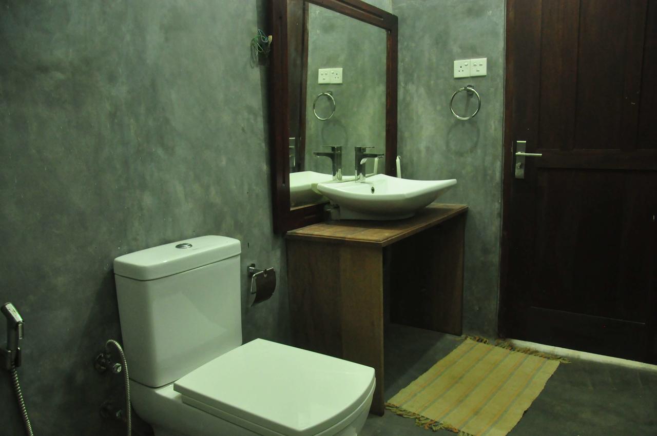 Butterfly Jewel Bed & Breakfast Unawatuna Dış mekan fotoğraf