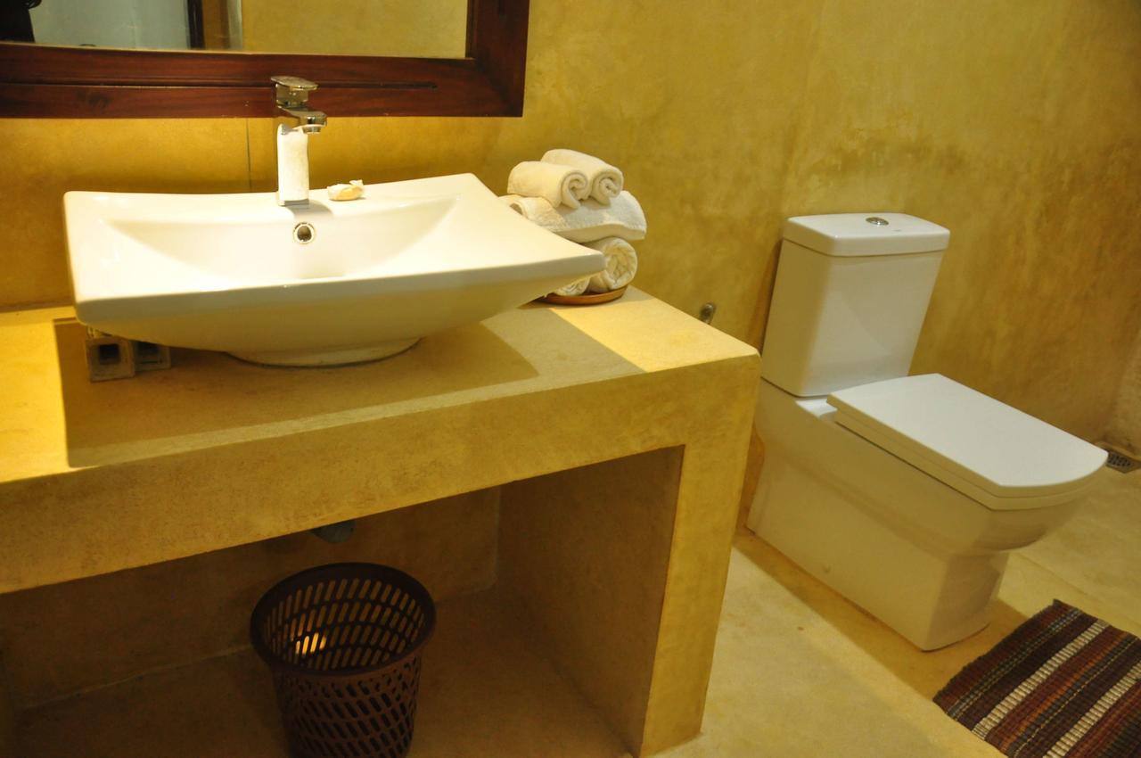 Butterfly Jewel Bed & Breakfast Unawatuna Dış mekan fotoğraf