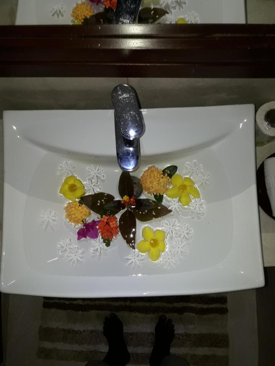 Butterfly Jewel Bed & Breakfast Unawatuna Dış mekan fotoğraf